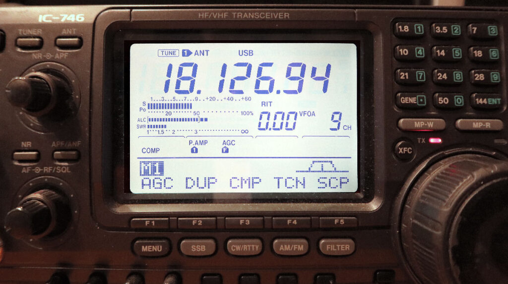 icom-ic746-front