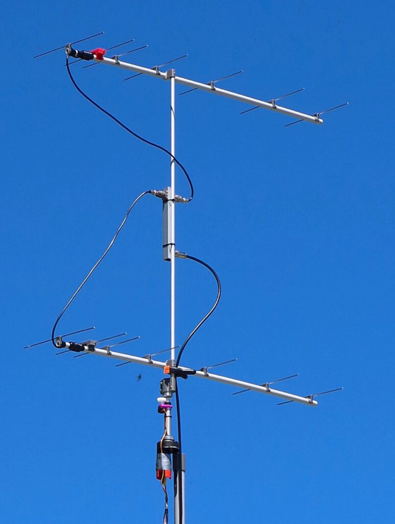 Zwei 70 cm Yagis gestockt